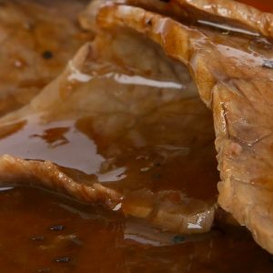 Recept You Cook Hovězí plátky a univerzální hnědá omáčka UHO